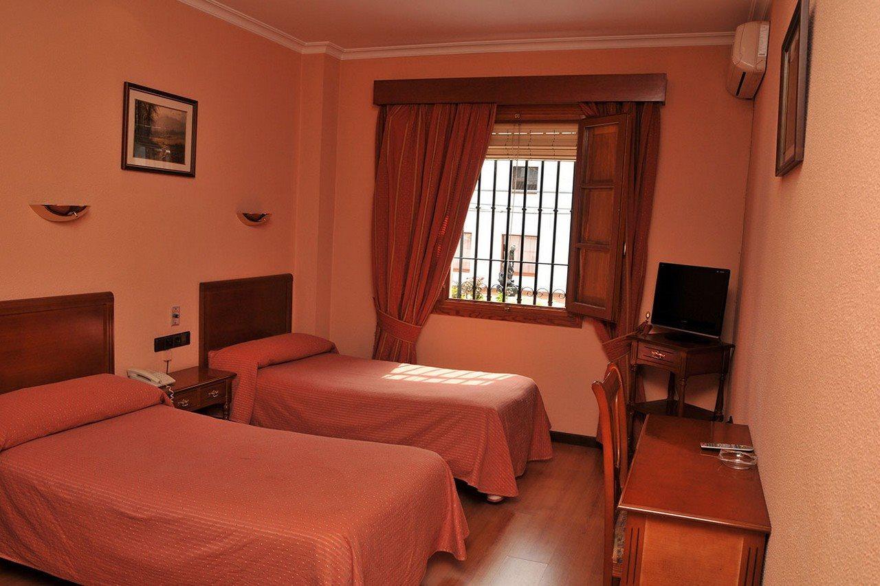 Hotel Los Castanos Арасена Екстер'єр фото