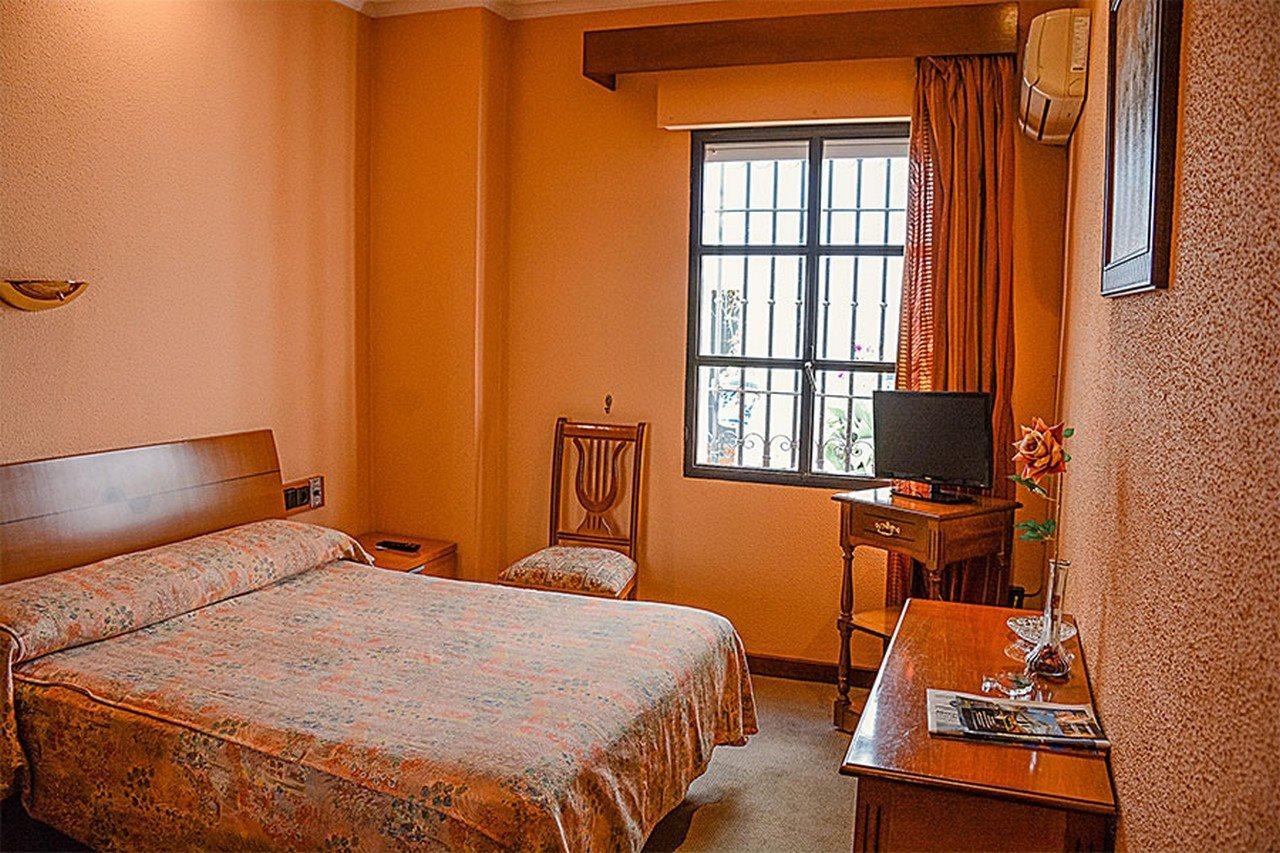 Hotel Los Castanos Арасена Екстер'єр фото
