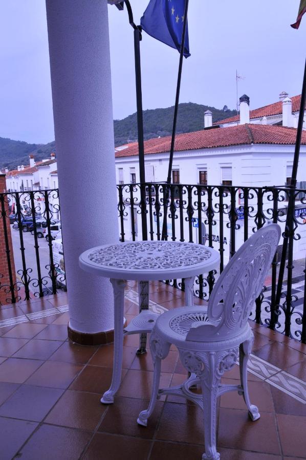 Hotel Los Castanos Арасена Екстер'єр фото