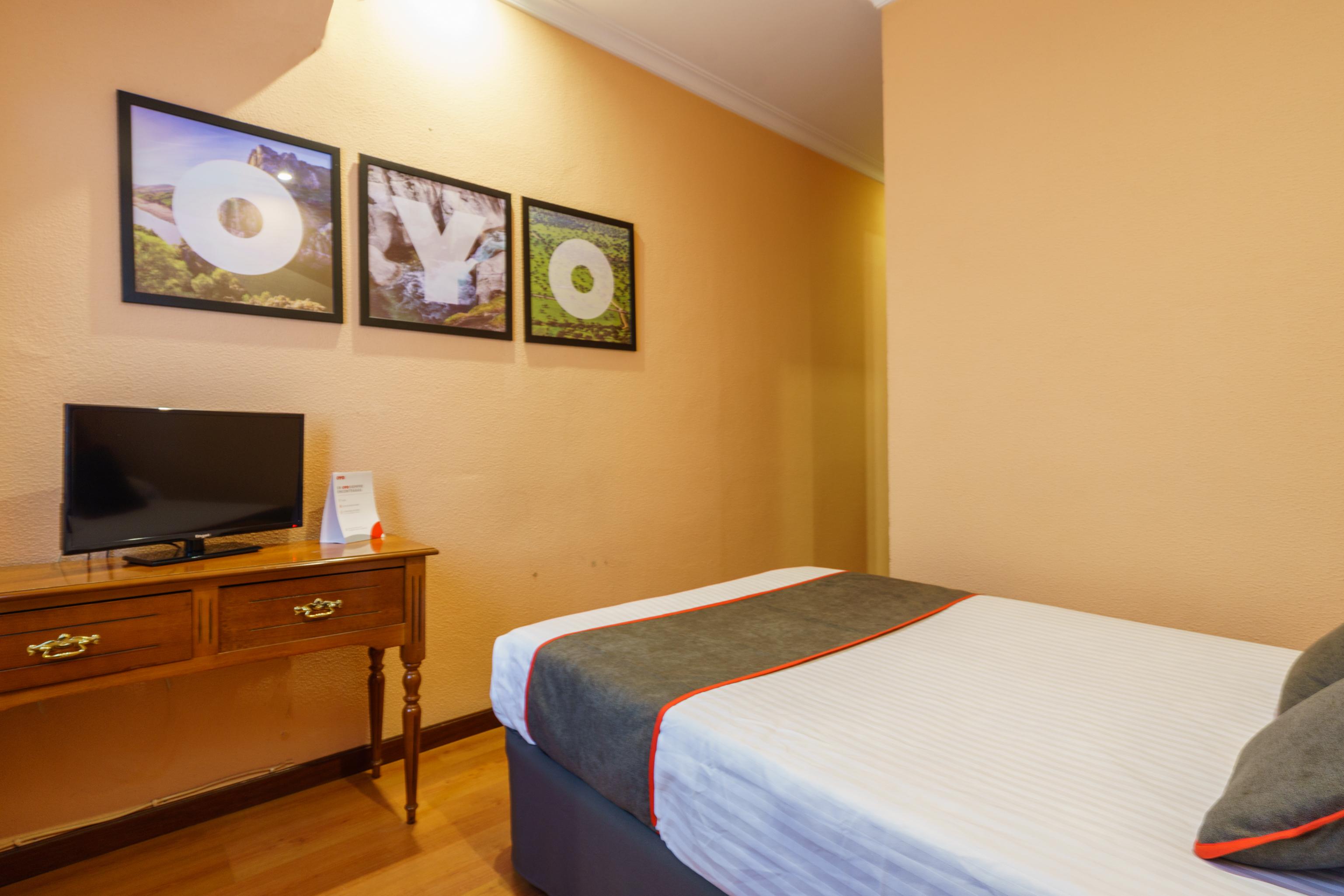 Hotel Los Castanos Арасена Екстер'єр фото