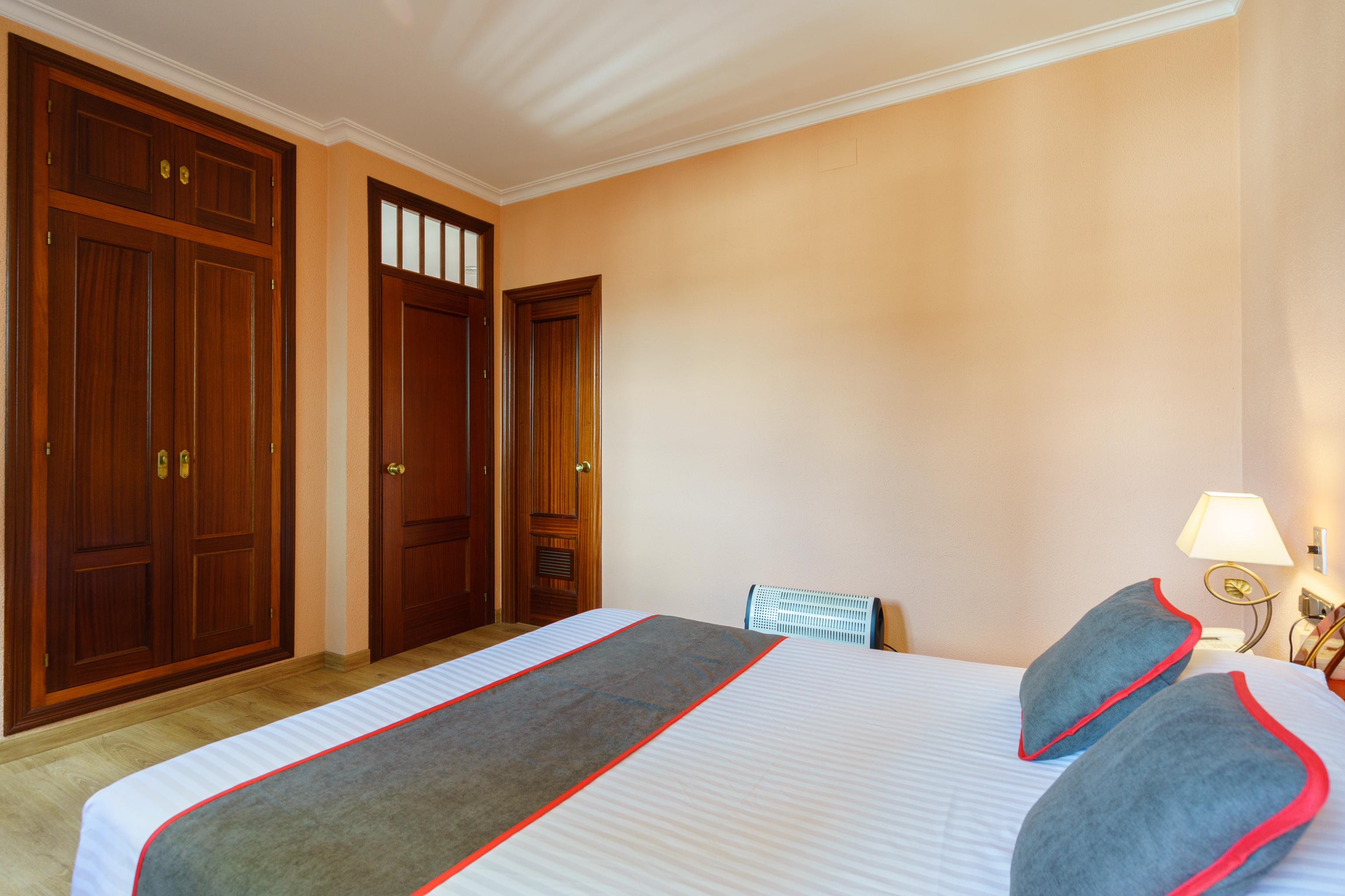 Hotel Los Castanos Арасена Екстер'єр фото