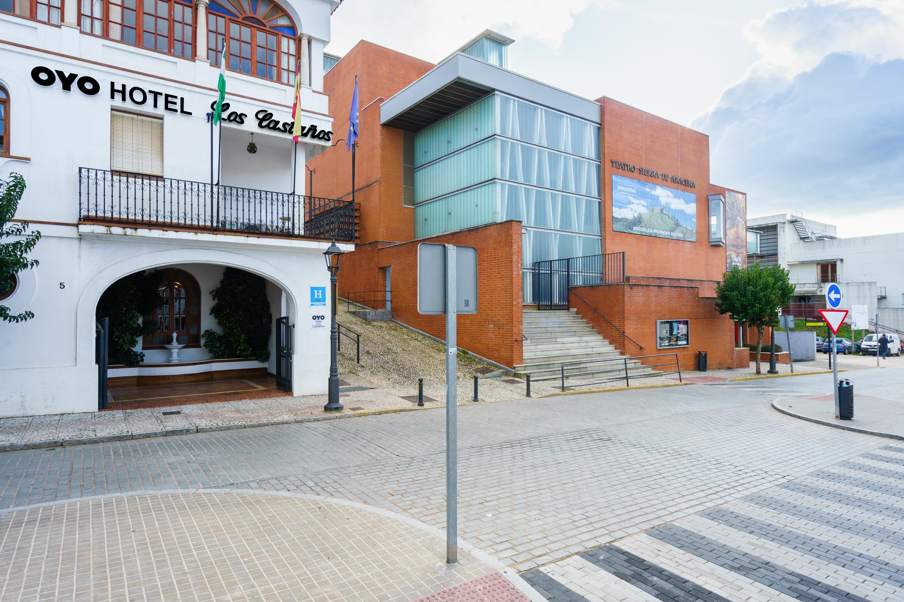 Hotel Los Castanos Арасена Екстер'єр фото